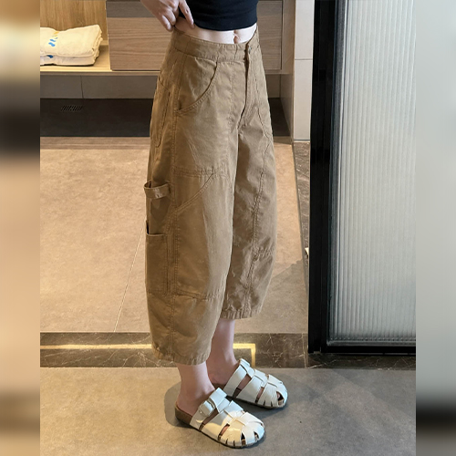 절개 뒷포켓 7부 포인트 면팬츠