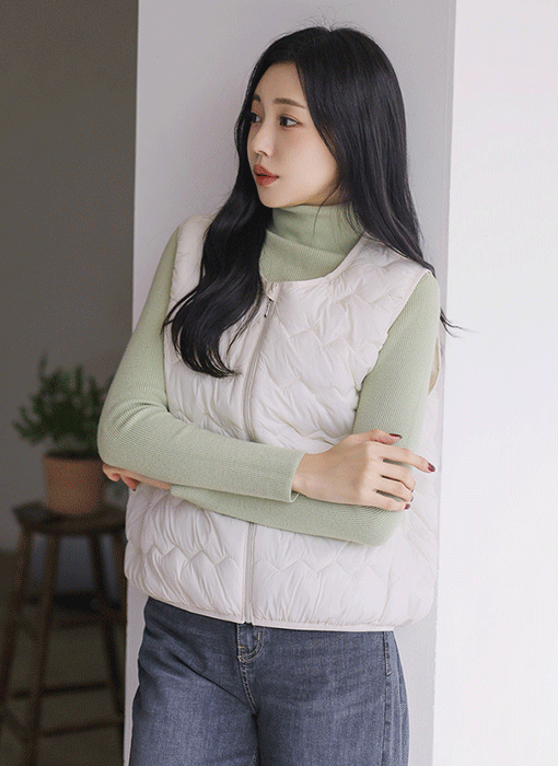[Theonme] 글린트 물결 포근 경량 조끼 베스트 패딩 점퍼
