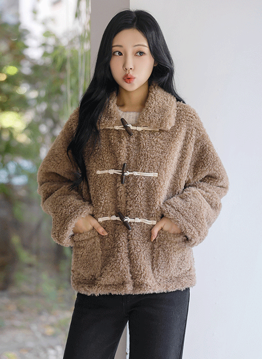 [Theonme] 토프비 뽀글 베어 떡볶이 퍼 무스탕 자켓