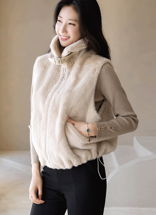 디플랩 밑단 스트링 비조 버클 하이넥 포근 퍼 조끼 베스트