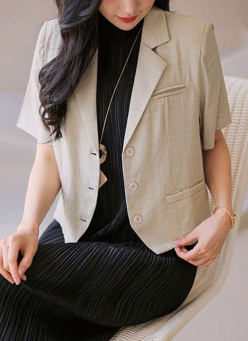 아이본 린넨 블렌딩 세미 크롭 썸머 테일러드 자켓