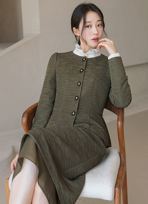 [루이스엔젤] 아네스 엠보 쟈가드 페플럼 2WAY 블라우스 가디건