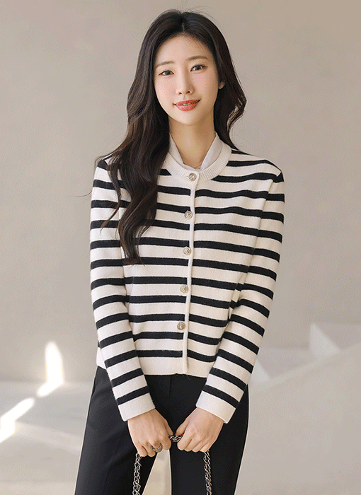 블랑크 골드버튼 스트라이프 탄탄 니트 가디건