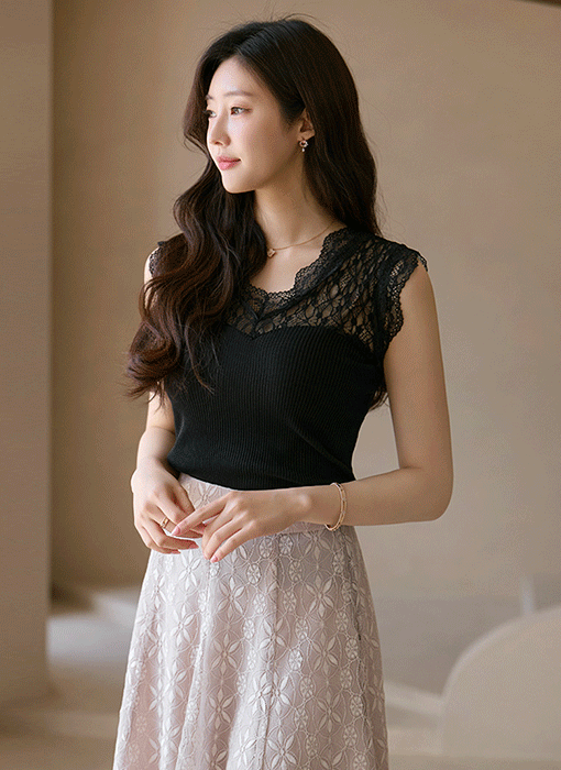 (1+1) 샤이밍 하트라인 레이스 배색 스캘럽 디테일 니트 나시