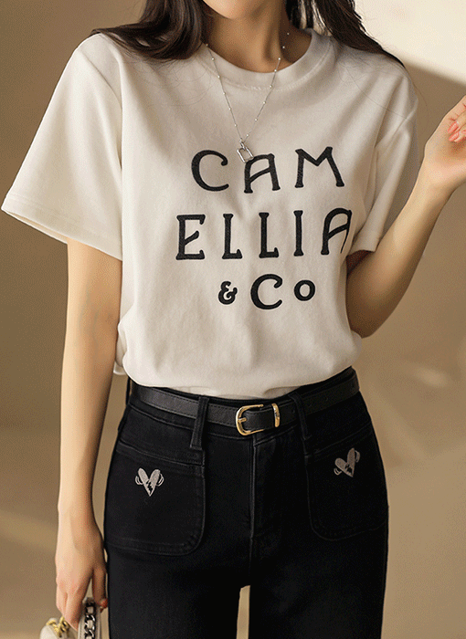 에니코 레터링 프린팅 포근 벨로아 반팔 티셔츠