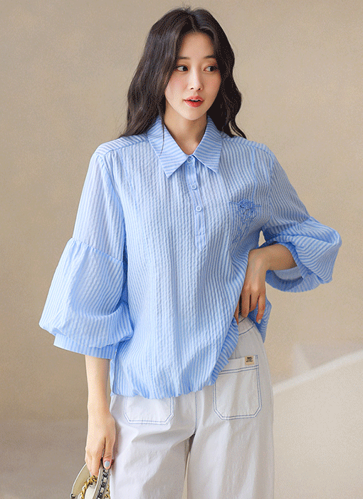 [Theonme] 로즈 포켓 스트라이프 7부 볼륨 소매 블라우스