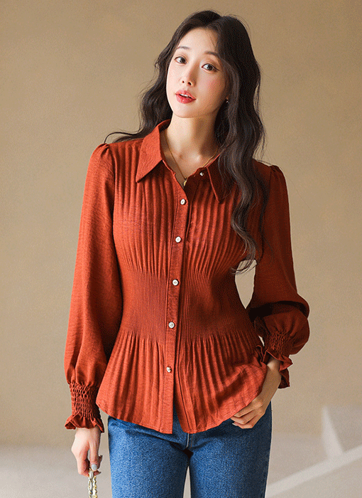 로아나 엘라스틱 기계주름 플리츠 페플럼 라인 카라 블라우스