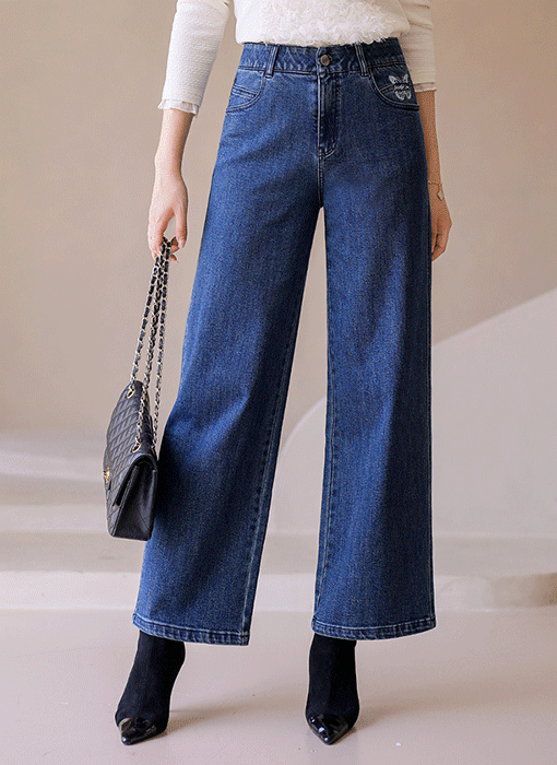 화이트 나비 자수 히든 밴딩 세미 와이드 데님 팬츠