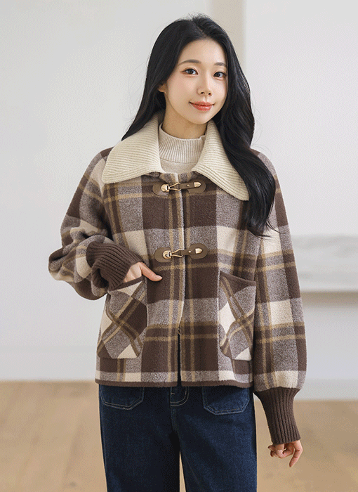 티벤 탈부착 니트 카라 버클 체크 포근 가디건 자켓
