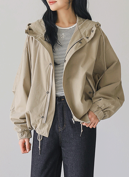 [Theonme] 리테드 루즈핏 핀턱소매 하이넥 후드 숏 야상 점퍼