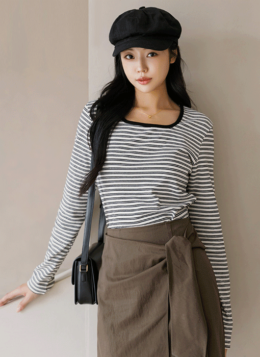 [Theonme] 듀엘 스퀘어넥 배색 스트라이프 티셔츠