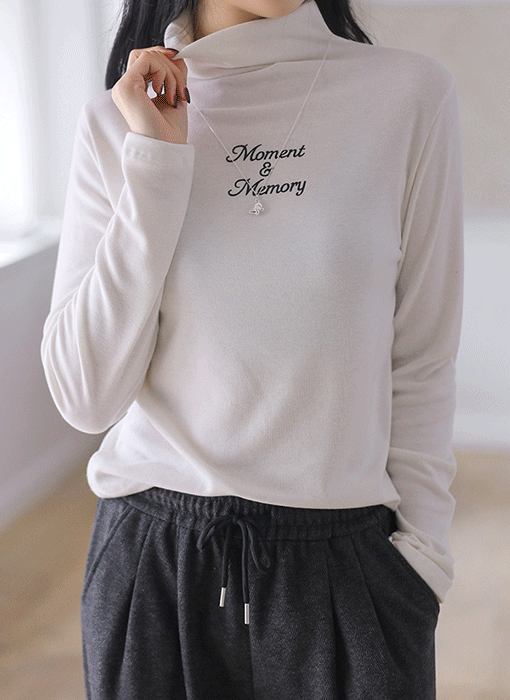 [Theonme] 모엔리 레터링 기모안감 스판 반목 폴라 티셔츠