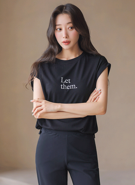 [Theonme] 레터링 롤업 소매 반팔 티셔츠