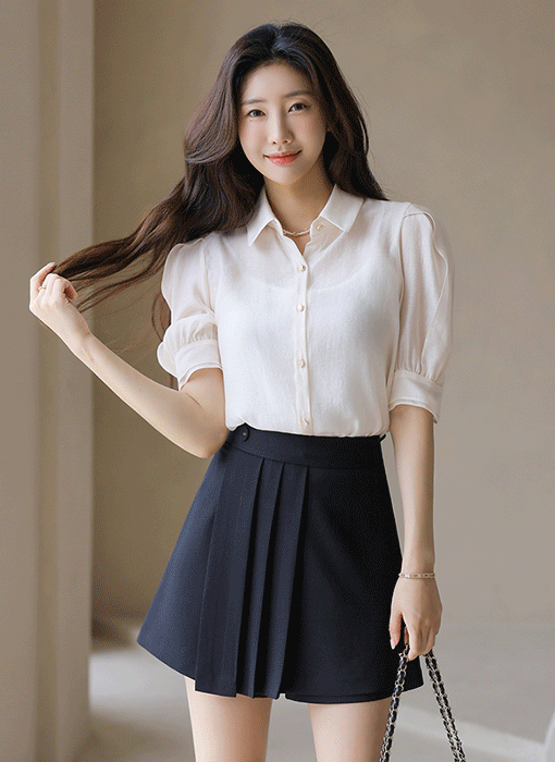 루에카 텐셀 샤인 시스루 절개 퍼프소매 블라우스
