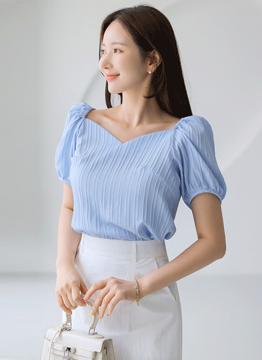 하트넥 숄더 밴딩 셔링 퍼프소매 스트라이프 쟈가드 블라우스