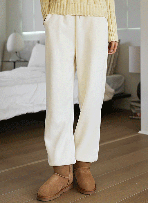 (1+1)[Theonme] 벨벳 코듀로이 도톰한 기모안감 조거 밴딩 팬츠