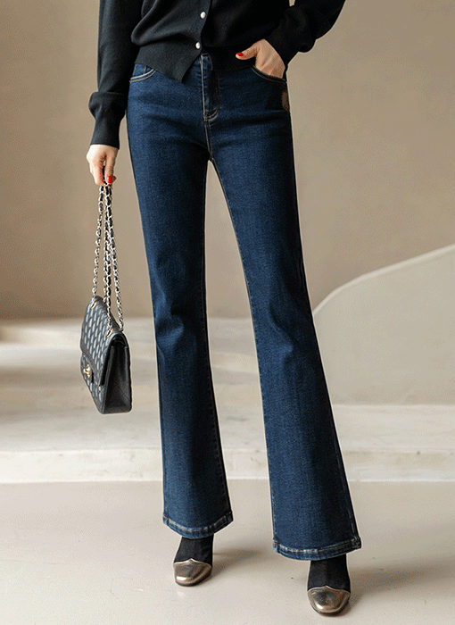 블리트 골드 스티치 하트 자수 포인트 속기모 슬림 부츠컷 데님 팬츠