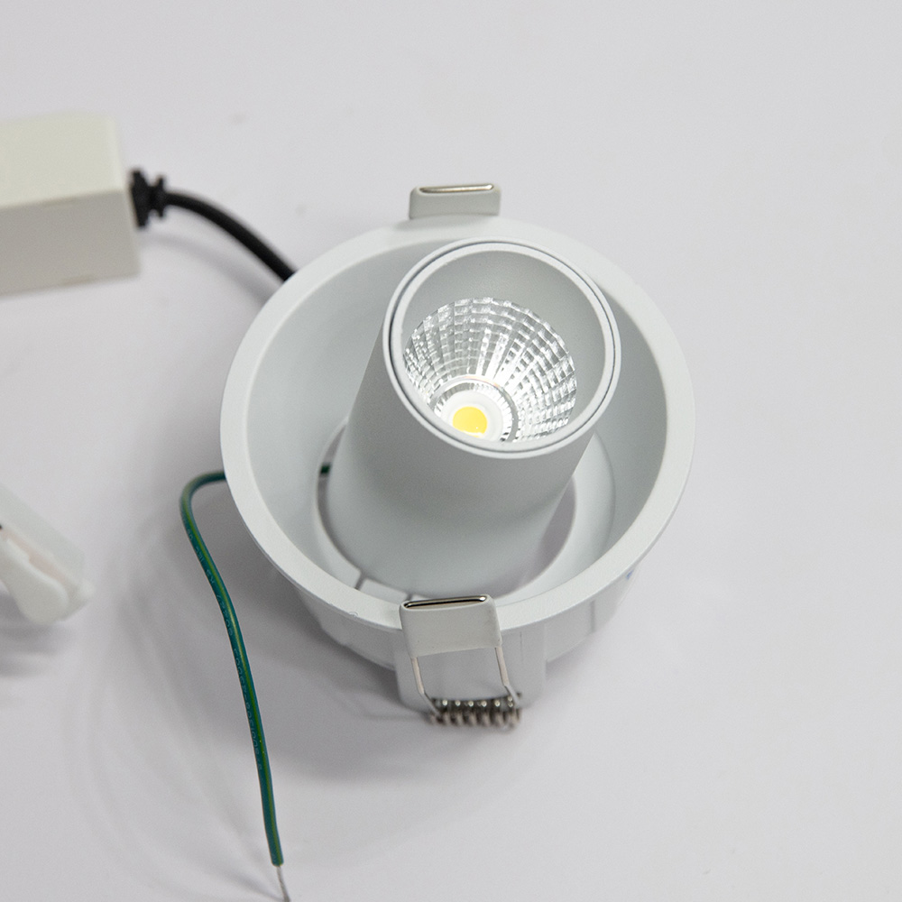 ������ COB 85mm(3��ġ) 8W �Ǹ��� �ٿ����Ʈ�ܺҹ���Ư��/����ŷ����/�ø�Ŀ����/DCŸ��